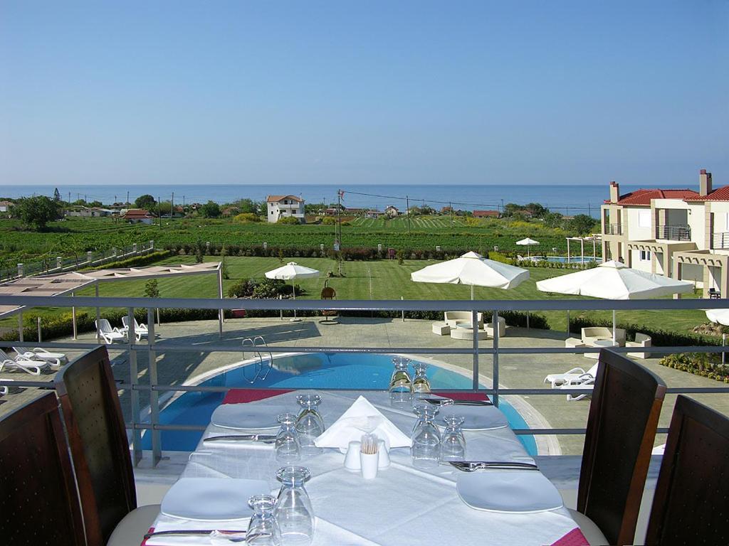 Antonios Village Hotel & Apartments Arkoudi Exterior foto